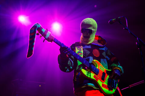 MonoNeon