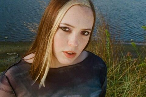scenestr - For Evergreen Indie Singer-Songwriter Soccer Mommy Emotional Processing Is The Goal